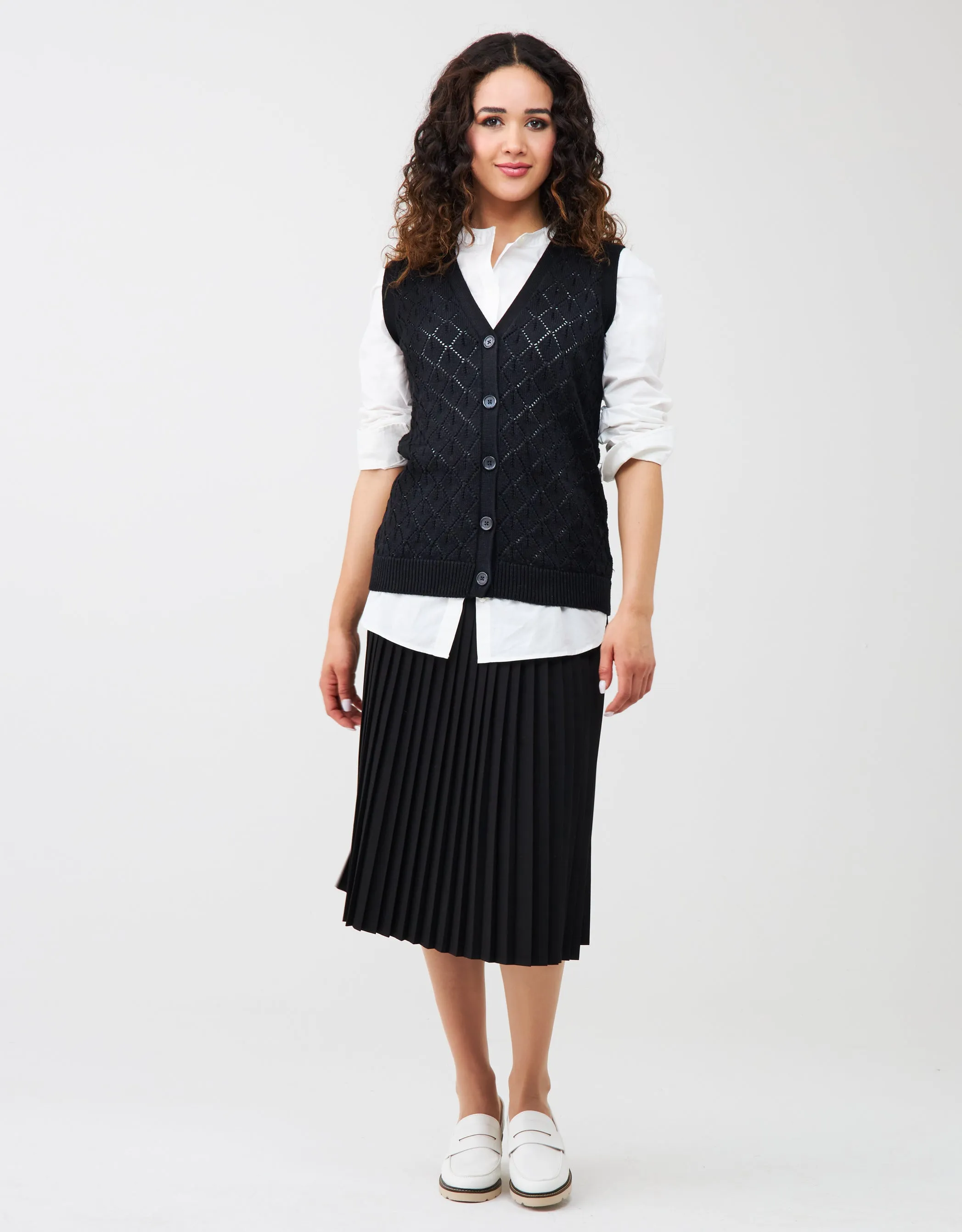 Diamond Pattern Knit Button Vest Black